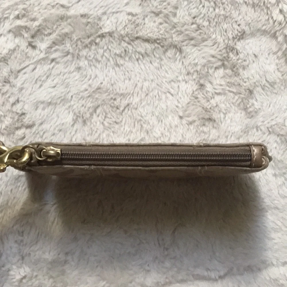 Coach Wristlet - Picture 7 of 9